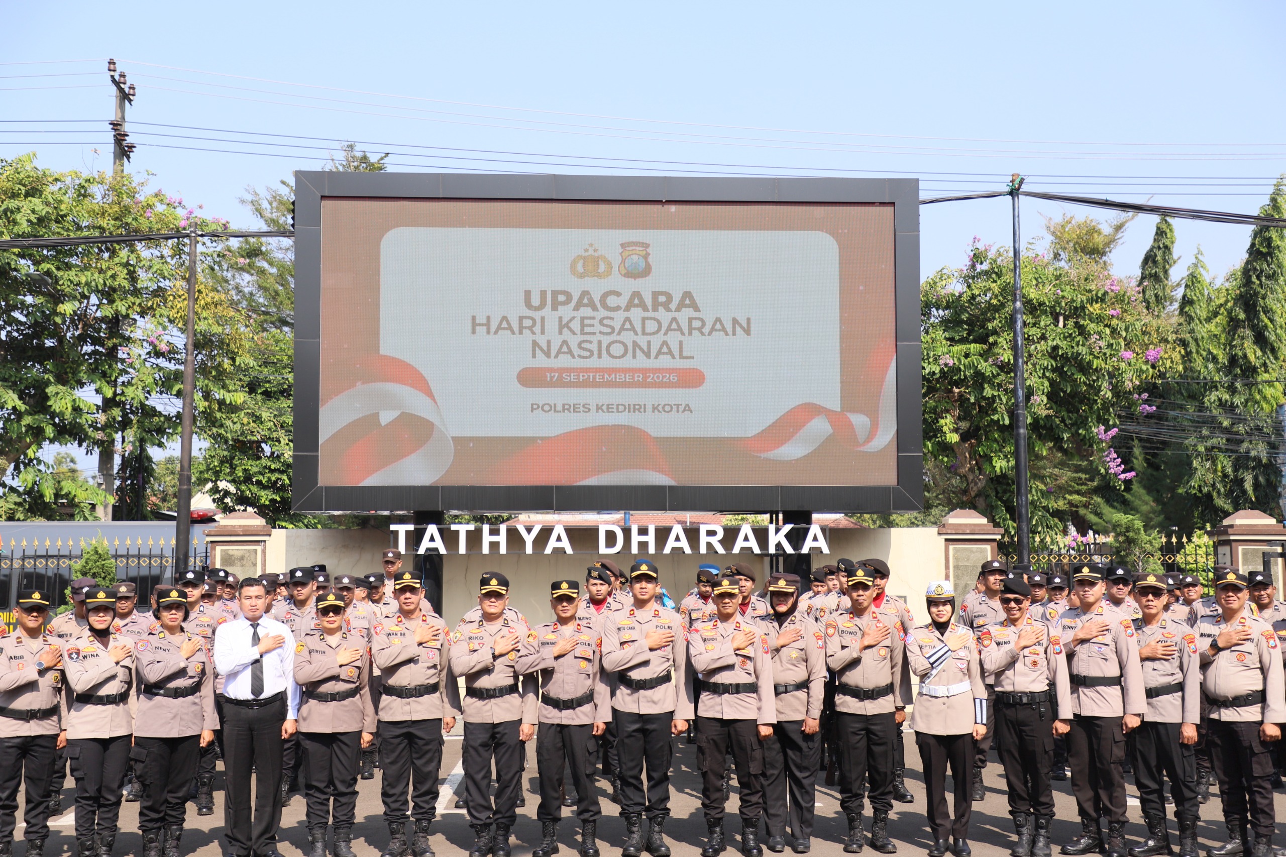 Momentum Hari Kesadaran Nasional, Polres Kediri Kota Mantapkan Kesiapan Hadapi Tantangan Tugas